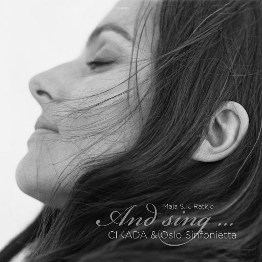 美女们没有衣服和裤子网站
